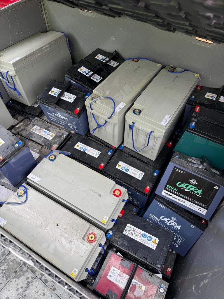 Kapotte accu's/lage SOH accu deepcycle AGM 130ah en 60ah, Auto-onderdelen, Ophalen of Verzenden, Gebruikt, Universele onderdelen