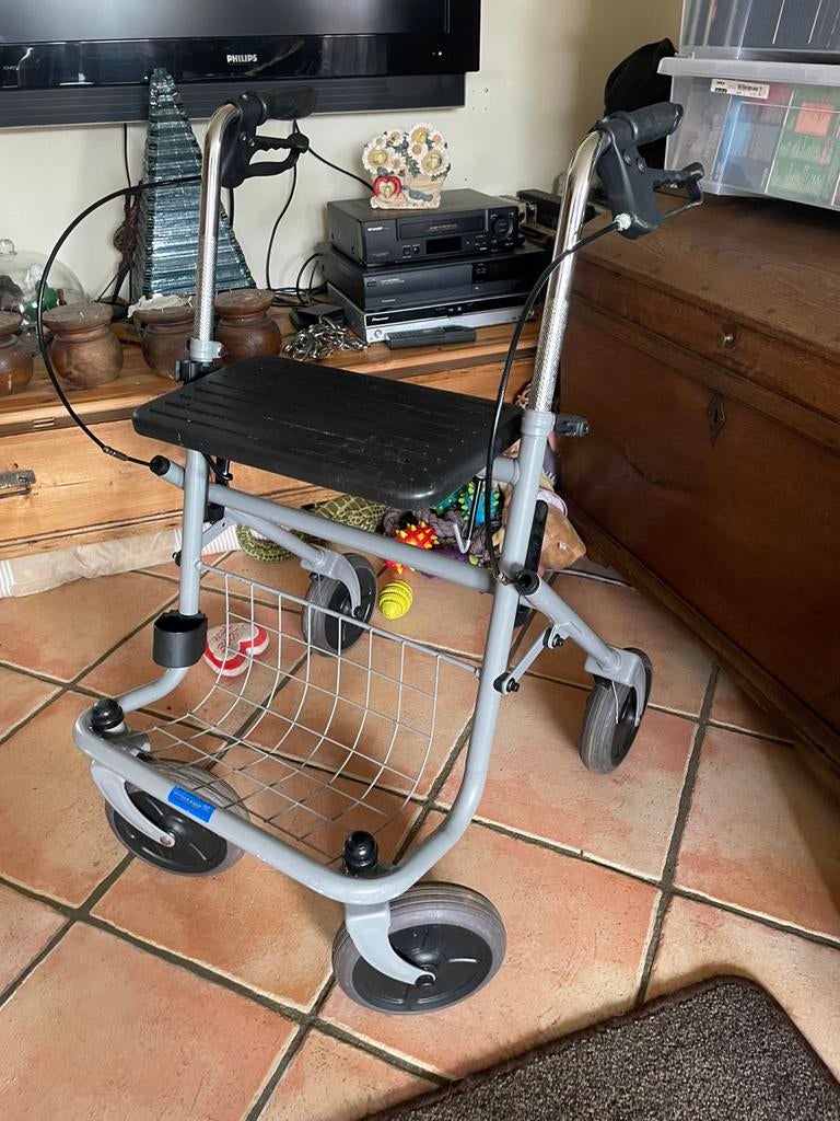 rollator zo goed als nieuw, Diversen, Ophalen of Verzenden, Zo goed als nieuw