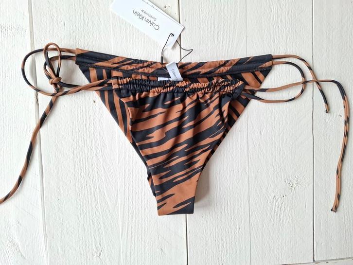 Calvin Klein bikini broekje nieuw maat L bruin, Kleding | Dames, Badmode en Zwemkleding, Nieuw, Bikini, Bruin, Ophalen of Verzenden