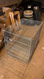 Honden bench, Ophalen, Zo goed als nieuw, Minder dan 65 cm