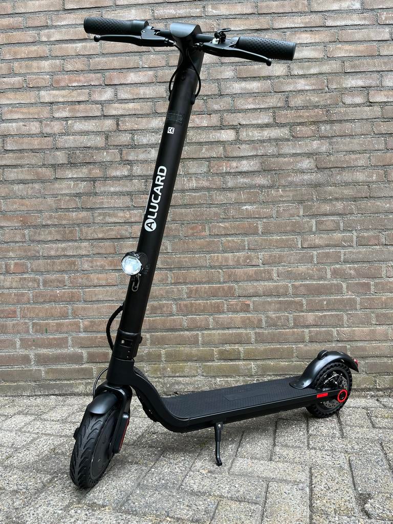 Alucard elektrische step - Nieuw in doos!, Fietsen en Brommers, Steps, Nieuw, Elektrische step (E-scooter), Ophalen of Verzenden