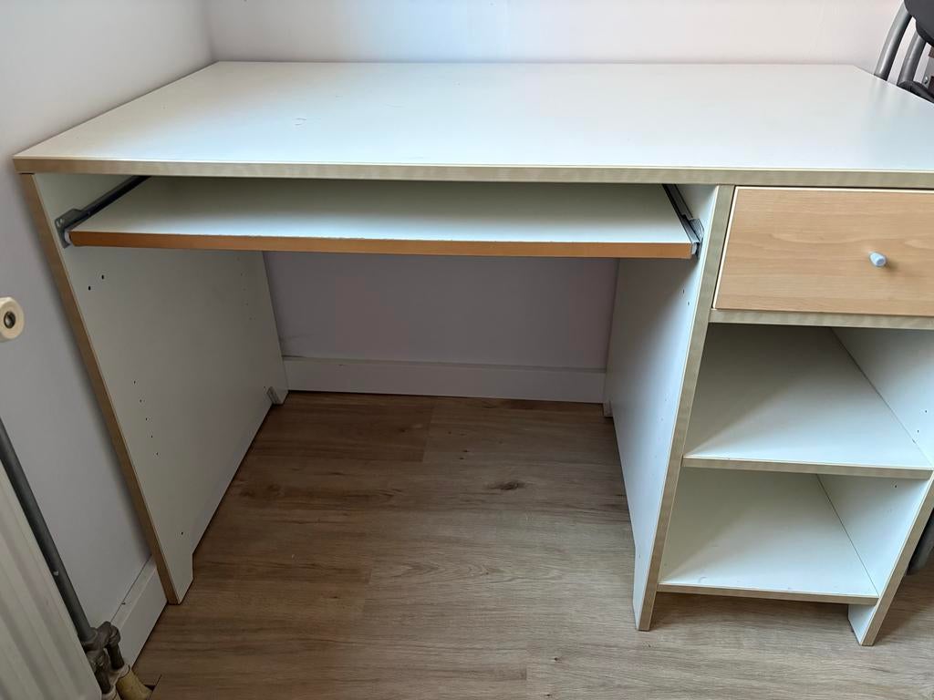 Bureau met lade en plankjes, Huis en Inrichting, Bureaus, Gebruikt, Met lades, Spaanplaat of MDF, Ophalen of Verzenden