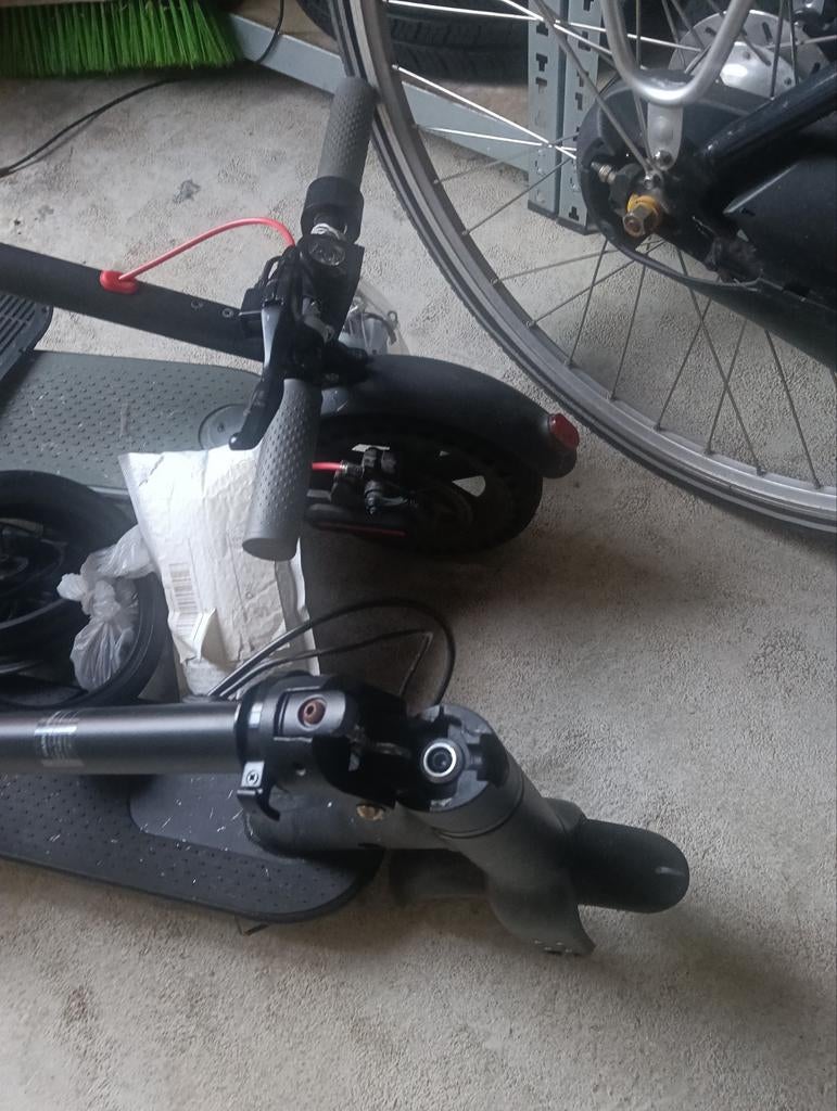 Elektrische step (E-scooter) - Onderdelen/Defect, Fietsen en Brommers, Steps, Gebruikt, Elektrische step (E-scooter), Ophalen of Verzenden
