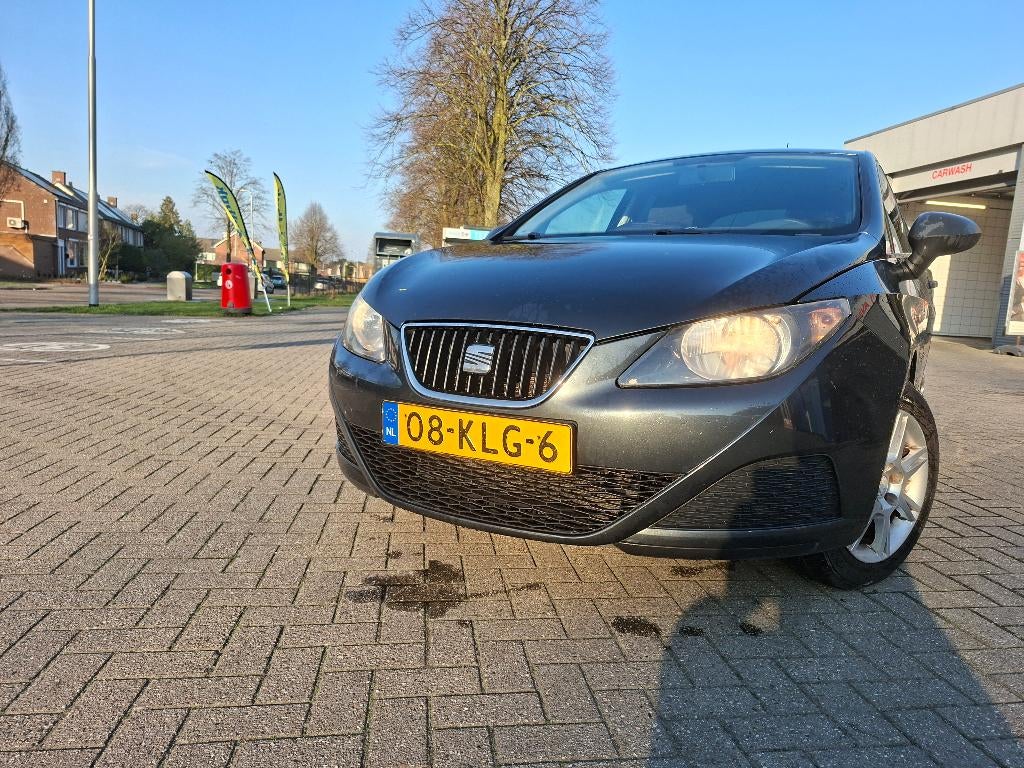 Seat Ibiza 1.2 44KW 5DRS 2010 Grijs, Auto's, Voorwielaandrijving, Euro 5, Metallic lak, 40 €/maand