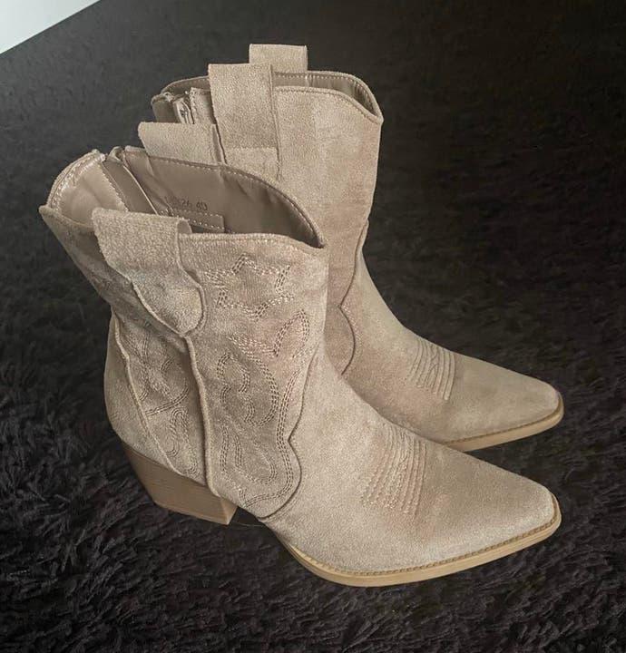 Laarsjes maat 40, beige-zand, Ibiza-Bohemian stijl, nieuw, Beige, Lage of Enkellaarzen, Nieuw, Ophalen of Verzenden