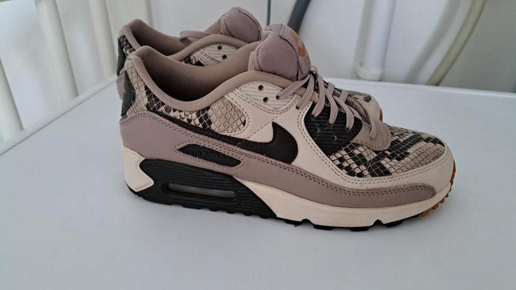 Nike air max Snake Skin 90 zgan! Maat 38.5, Kleding | Dames, Schoenen, Zo goed als nieuw, Sneakers of Gympen, Overige kleuren