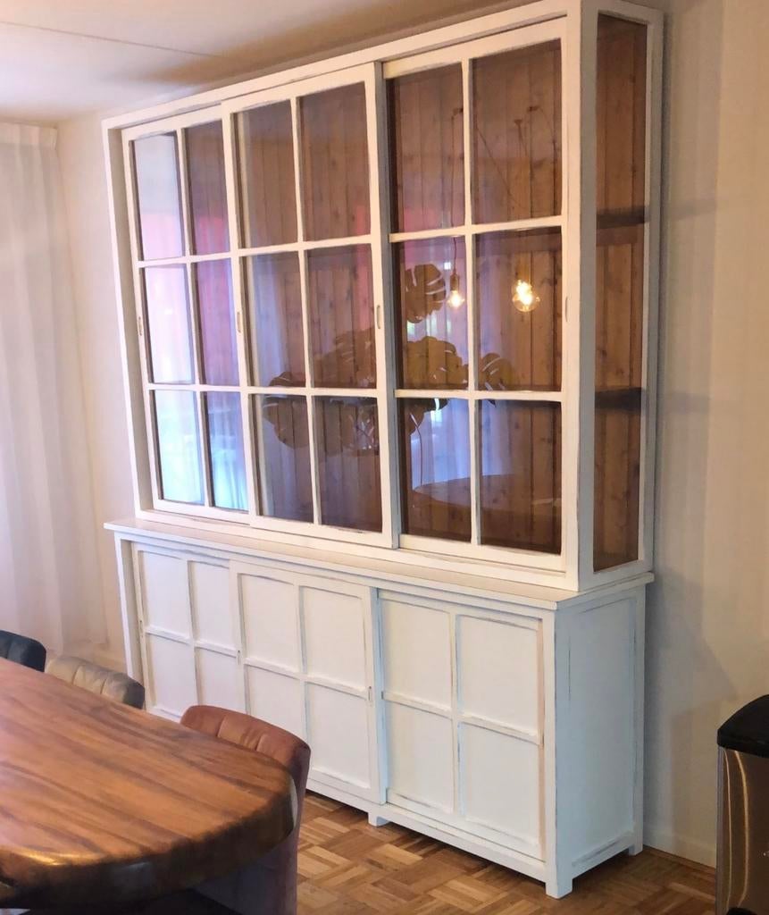 Mooie buffet / vitrine kast, Huis en Inrichting, Kasten | Buffetkasten, Ophalen, Zo goed als nieuw, 25 tot 50 cm, 150 tot 200 cm