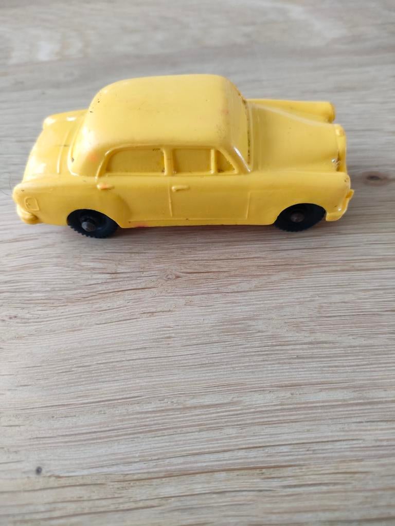 Mercedes benz nr 6 of 9, Verzamelen, Ophalen of Verzenden, Gebruikt