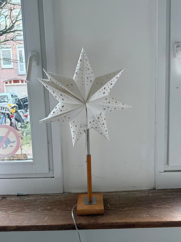 IKEA papieren ster tafellamp - sfeervolle decoratie, Ophalen, Gebruikt, Overige materialen, Minder dan 50 cm