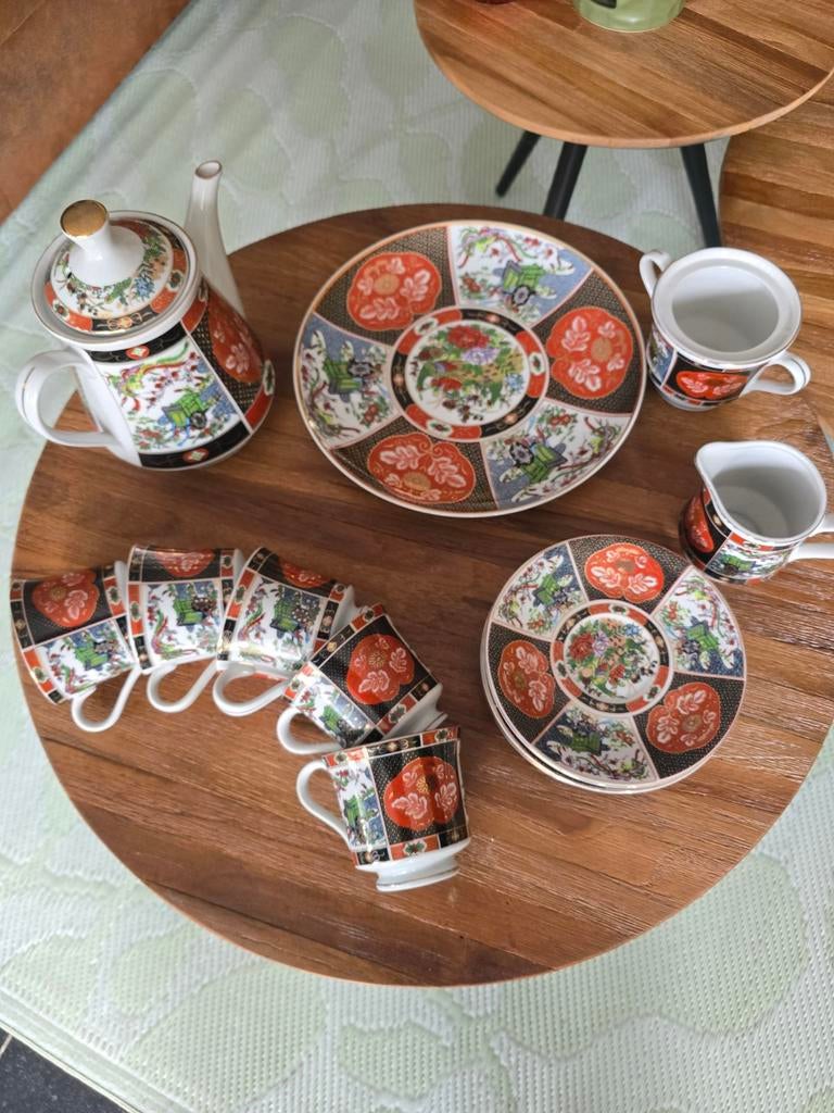 Prachtig Chinees Imari Theeservies met Rijke Decoratie, Ophalen