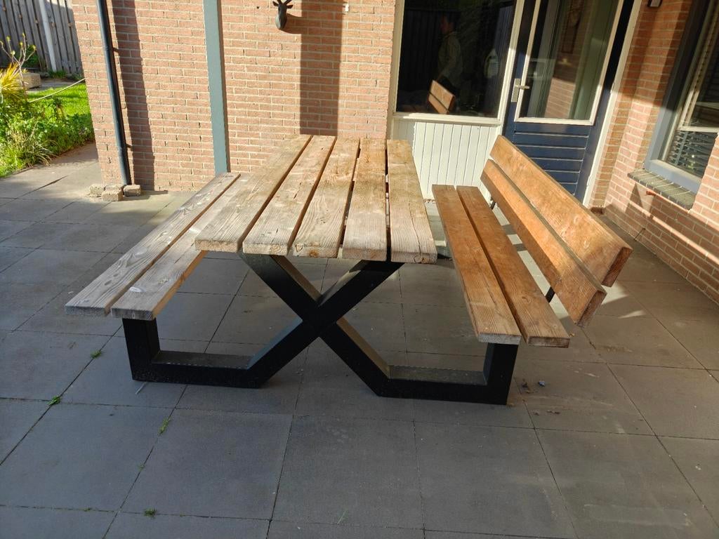Picknicktafel met rugleuning en zwarte stalen poten, Ophalen of Verzenden, Rechthoekig, Hout