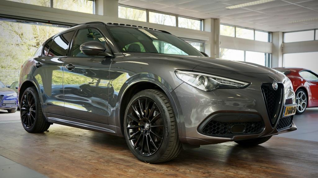 Alfa Romeo Stelvio 2.0 T AWD Veloce 21 inch | Pano | Leder d, Auto's, Alfa Romeo, 12 maanden, 4 cilinders, Bedrijf, Startonderbreker