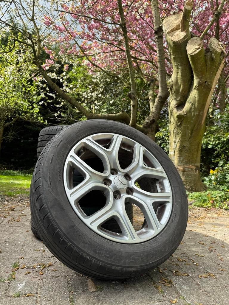 4 Zomerbanden op originele Mitsubishi Outlander velgen, Ophalen, 18 inch, Gebruikt, Banden en Velgen