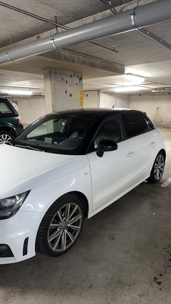 Audi A1 1.2 Tfsi 63KW SB 2013 Wit 5 deurs, Auto's, Voorwielaandrijving, 86 pk, Zwart, 4 cilinders