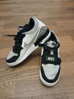 Nike Air Jordan Legacy 312 - Zwart/Wit Sneakers, Zwart, Nike, Ophalen of Verzenden, Sneakers of Gympen