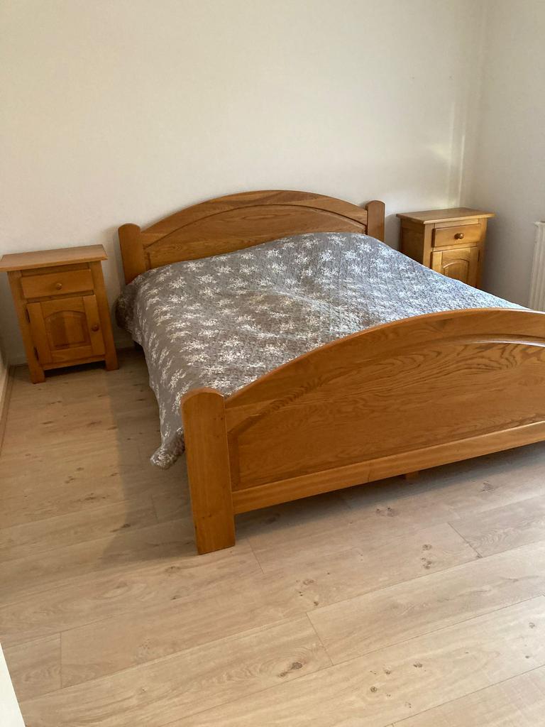 Complete slaapkamer, 2 persoonsbed, kledingkast,nachtkastjes, Ophalen, Gebruikt, Tweepersoons