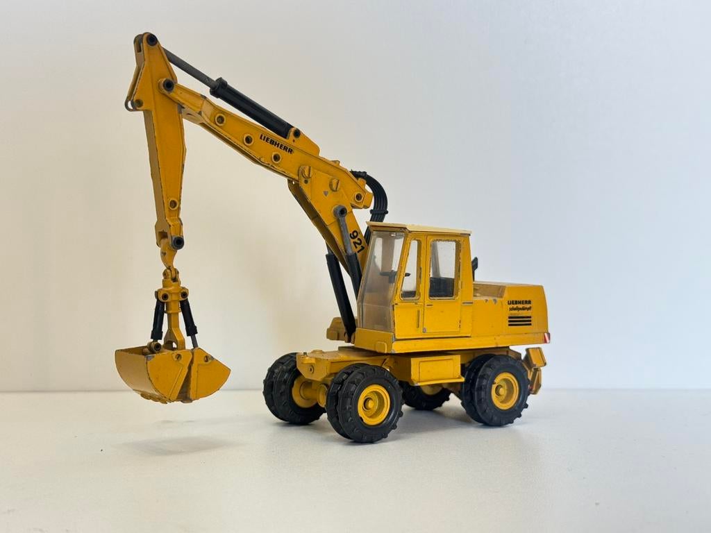Gescha - Liebherr A921, Hobby en Vrije tijd, Modelauto's | 1:50, Ophalen, Gebruikt, Hijskraan, Tractor of Landbouw, Conrad