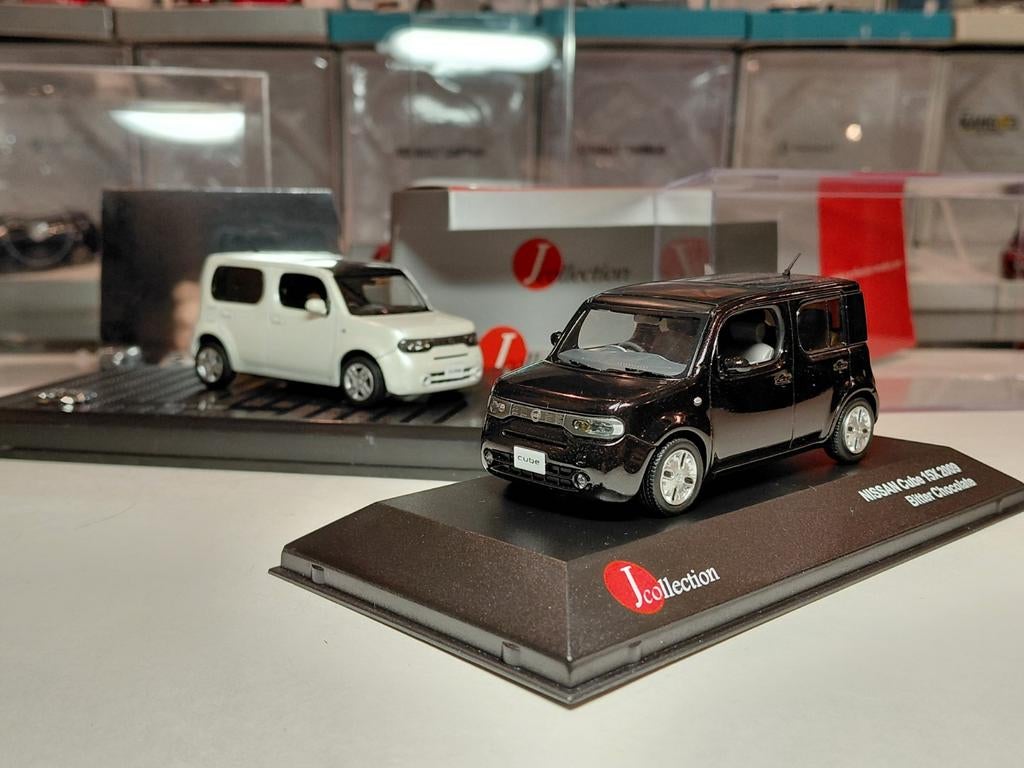 Nissan Cube mk3 (Z12) 2008-2020 wit-bruin 1/43 Jcollection, Ophalen of Verzenden, Zo goed als nieuw, Auto, Kyosho