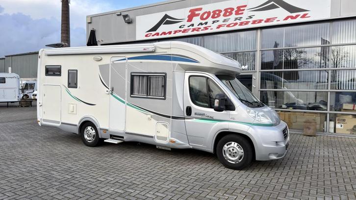 Unieke indeling met kookeiland De Chausson Sweet Garage 2011, Caravans en Kamperen, Campers, Bedrijf, tot en met 4, Half-integraal