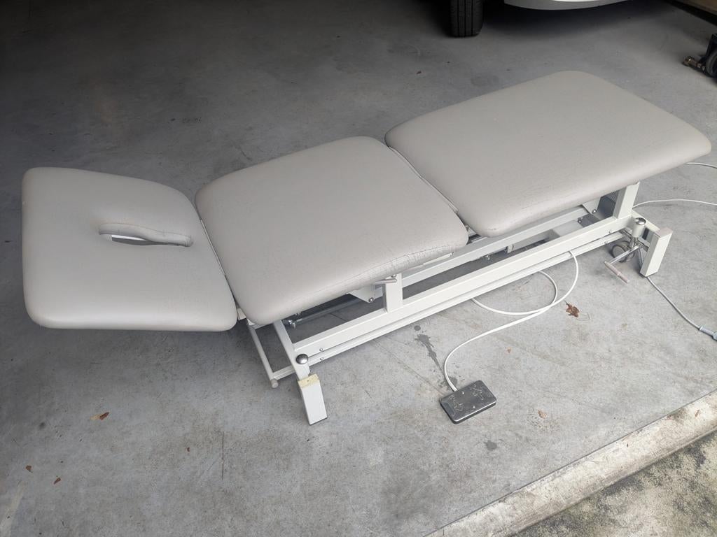 Nette 3-delige elektrische Gymna massagetafel, Ophalen, Zo goed als nieuw, Massagetafel