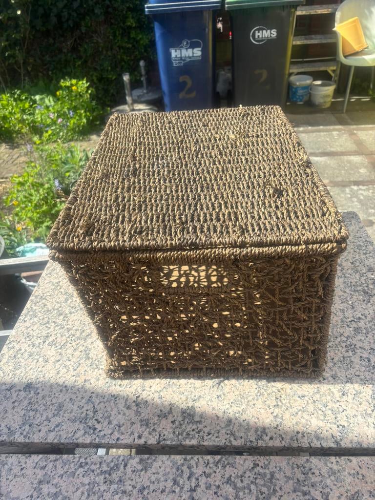 Leuke sisal mand, Huis en Inrichting, Woonaccessoires | Schalen en Manden, Ophalen of Verzenden, Gebruikt, Rond, Riet