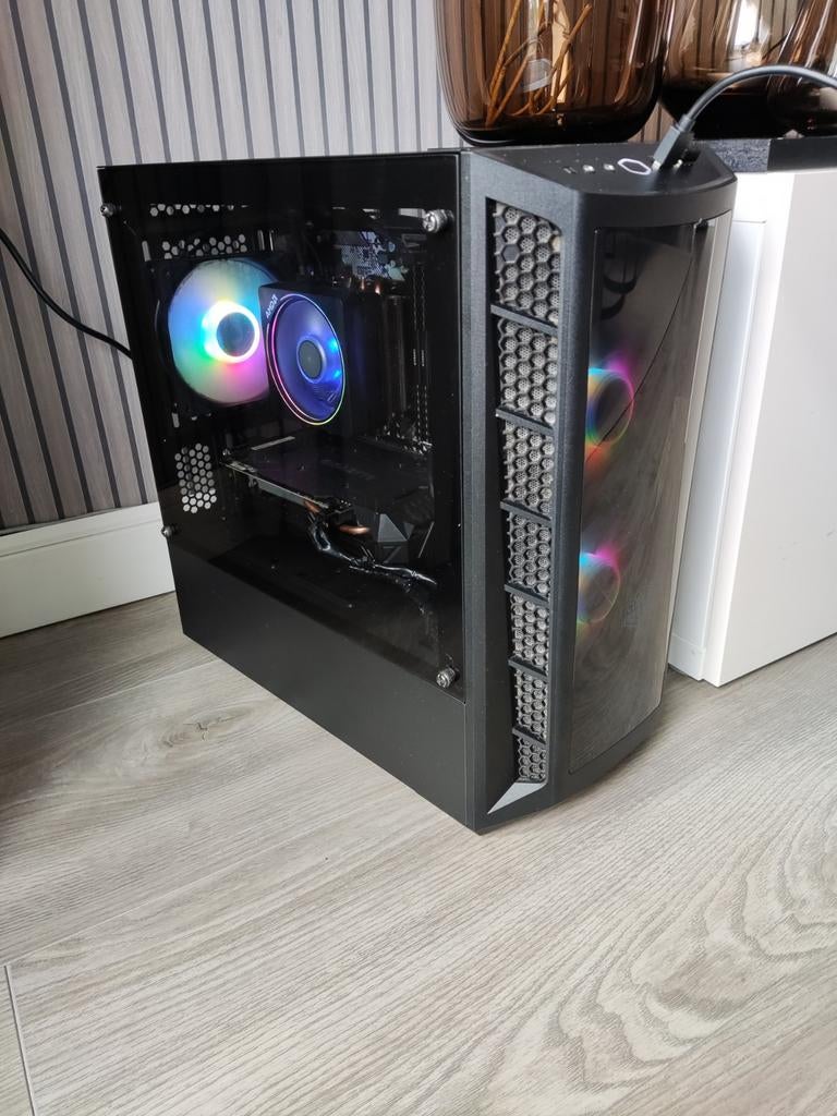 Computer onderdelen - Moederbord, Kast RGB, Videokaart, Computers en Software, Desktop Pc's, 3 tot 4 Ghz, SSD, Ophalen