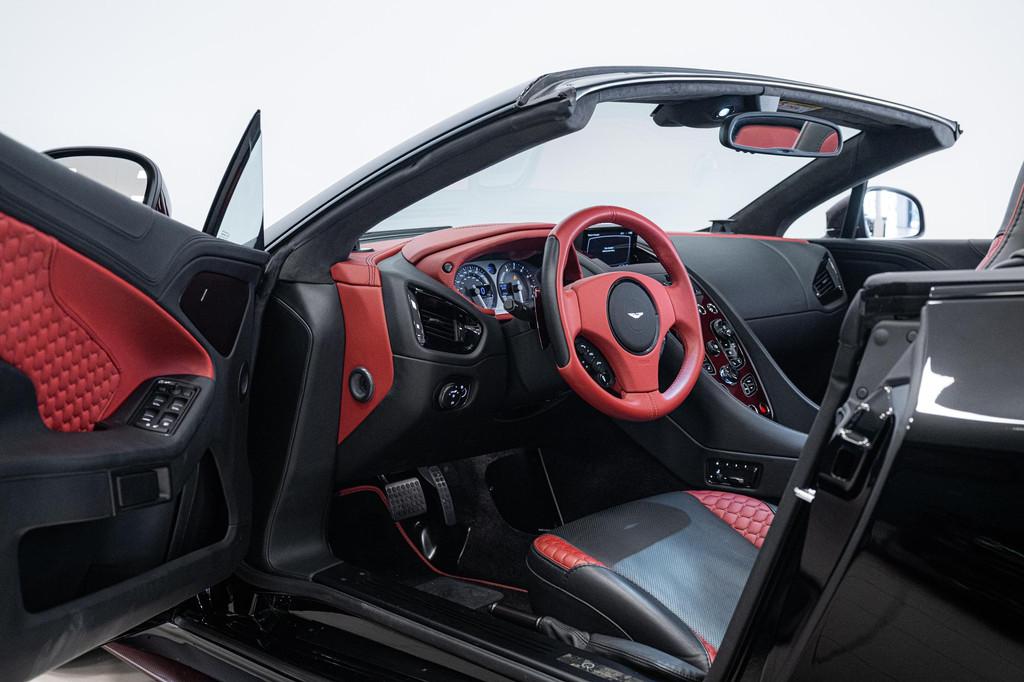 Aston Martin Vanquish Volante | 8-Speed | Q-Special | Red Ca, Automaat, Euro 5, 4 stoelen, Zwart