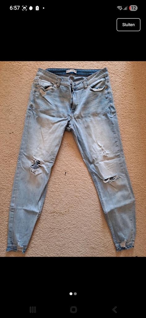 Denim spijkerbroek met gaten van New Yorker, Blauw, New Yorker, Ophalen of Verzenden, W33 - W36 (confectie 42/44)