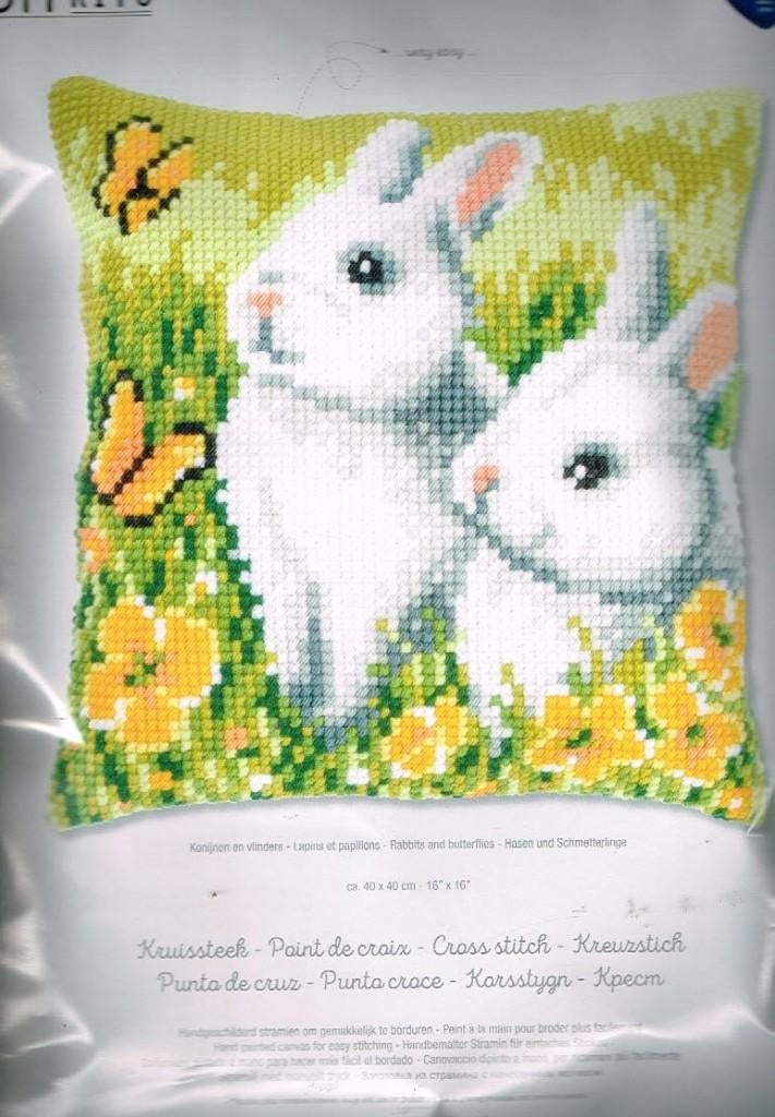 Cado vervaco borduurpakket kussen Konijnen met Vlinders, Ophalen of Verzenden, Nieuw, Handborduren, Borduurpakket