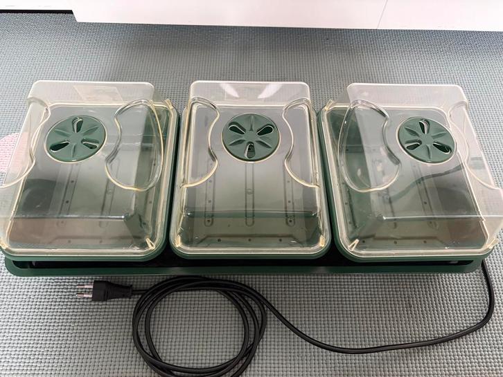 Elektrische propagator kweekbak met 3 mini kassen, Tuin en Terras, Kweekspullen, Gebruikt, Kweekbak, Ophalen of Verzenden