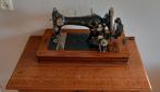 Antieke Naaimachine 'Succes' met Houten Kastje, Ophalen of Verzenden