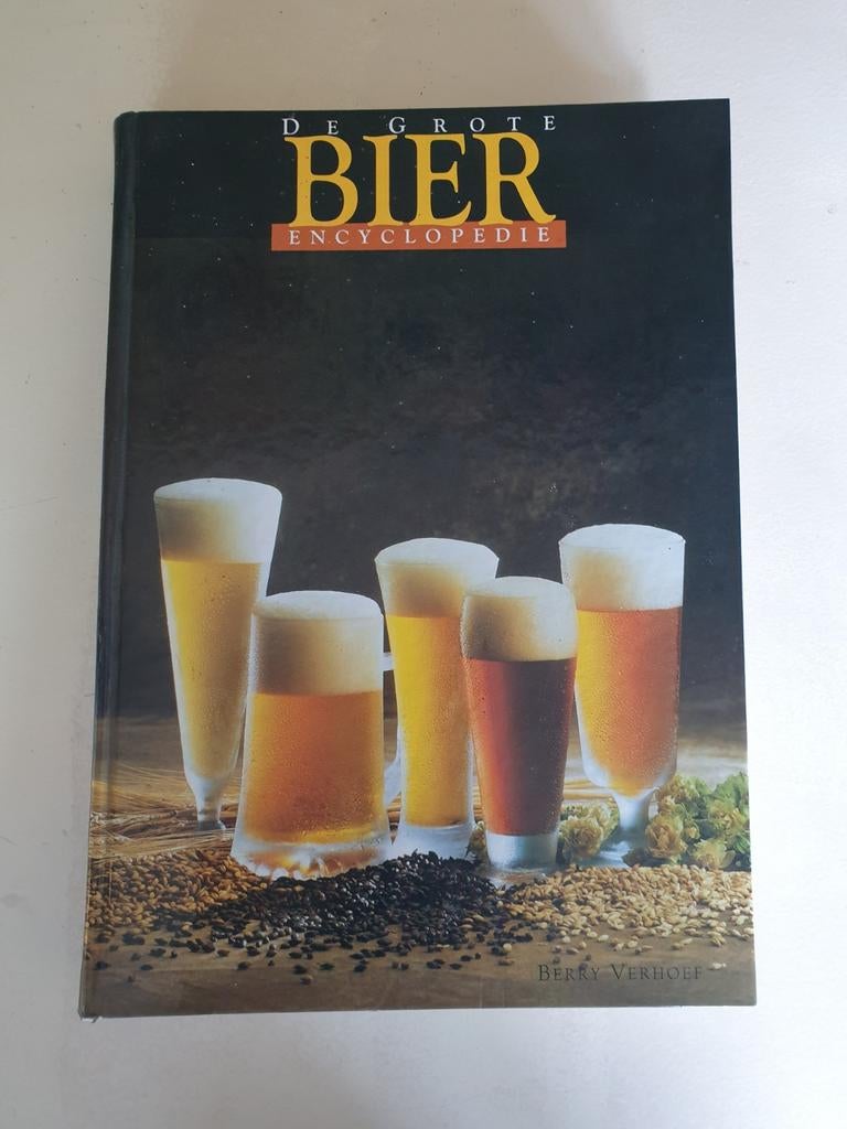 B. Verhoef - De grote bier encyclopedie, Italië, Ophalen of Verzenden, Zo goed als nieuw, B. Verhoef