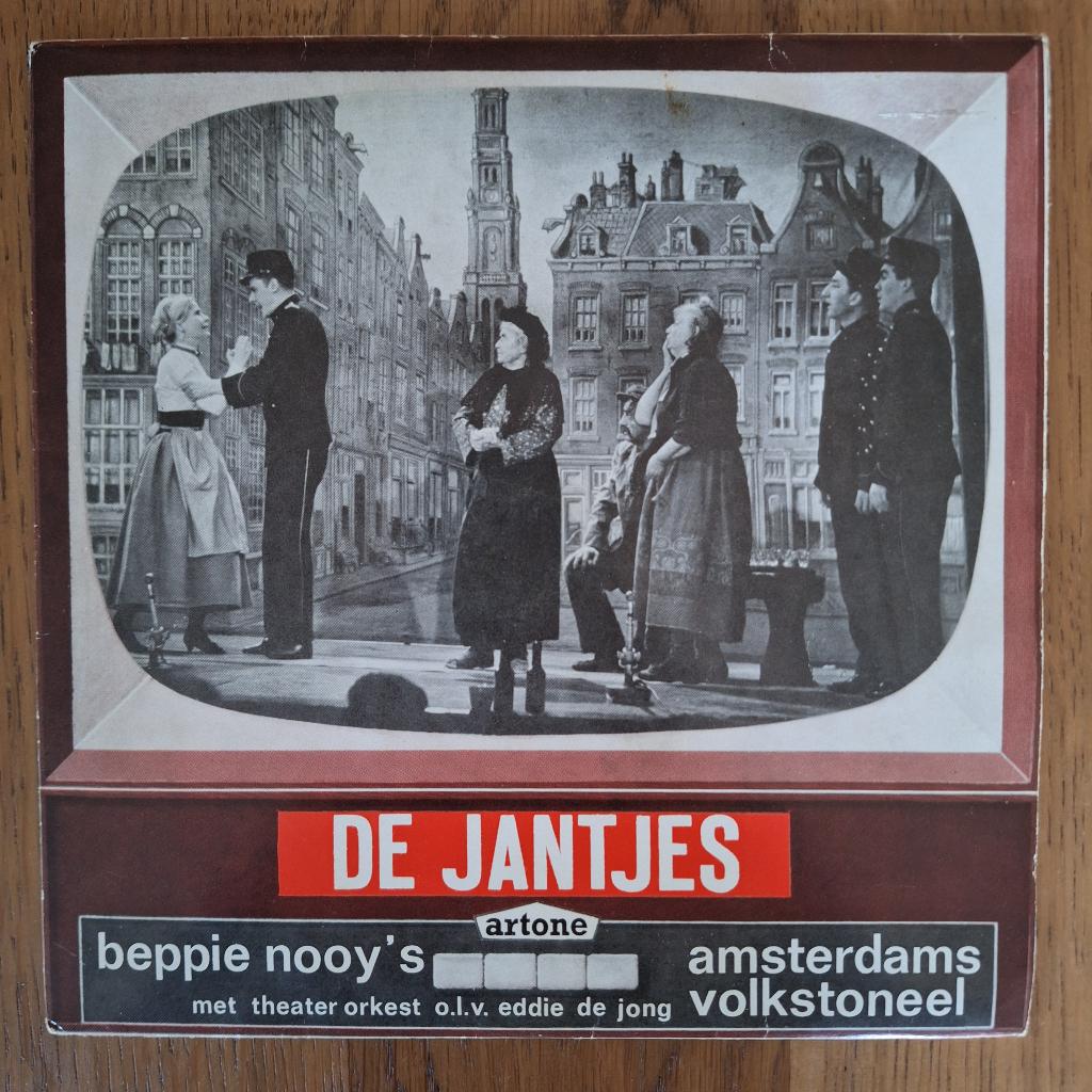 Beppie Nooy's Amsterdams Volkstoneel - De Jantjes (037), Ophalen of Verzenden, Gebruikt, Nederlandstalig