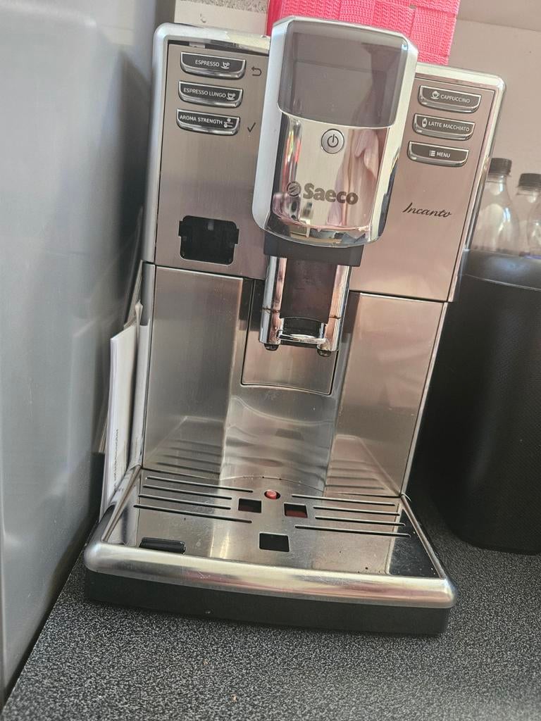Saeco Incanto koffiemachine - werkt naar behoren, Afneembaar waterreservoir, Gebruikt, Koffiemachine, Koffiebonen