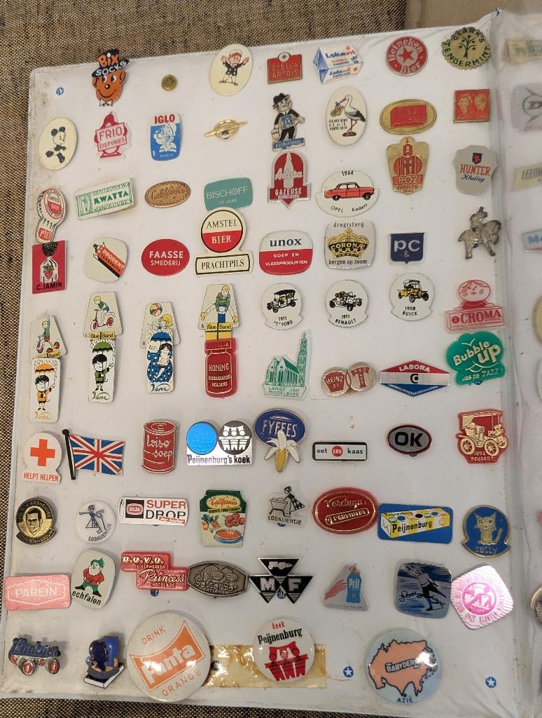 Grote partij speldjes en pins, reclame en merken, Verzamelen, Merken en Reclamevoorwerpen, Ophalen, Gebruikt, Overige typen