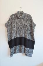 Trui Poncho Zwart Grijs Junarose mt S/M (3664), Junarose, Trui of Vest, Ophalen of Verzenden, Zo goed als nieuw