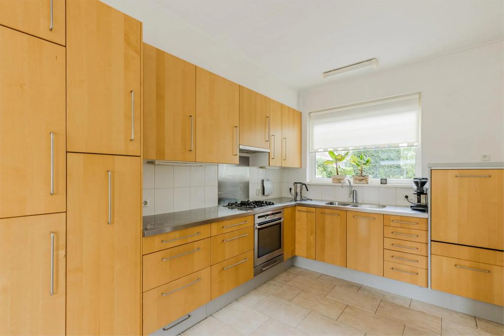 Complete hoek keuken met alle apparaturen en rvs werkblad, Ophalen, Gebruikt, Bruin, Hoekkeuken