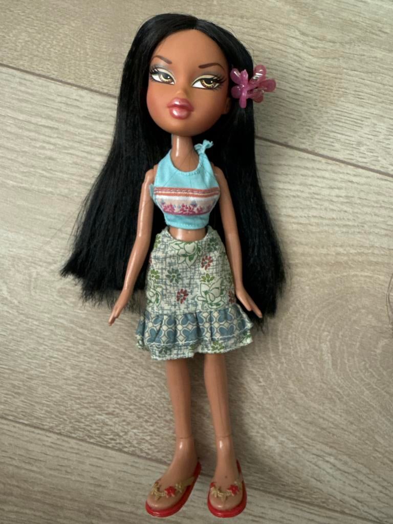 Bratz Hot Summer Dayz Jade Pop, Ophalen of Verzenden, Gebruikt, Overige typen