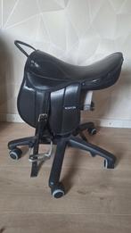 Verstelbare kruk net paardenzadel, Ophalen, Hout