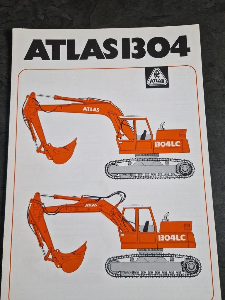 ATLAS 1304 LC Rupsgraafmachine Folder - Origineel, Ophalen of Verzenden, Gelezen, Folder