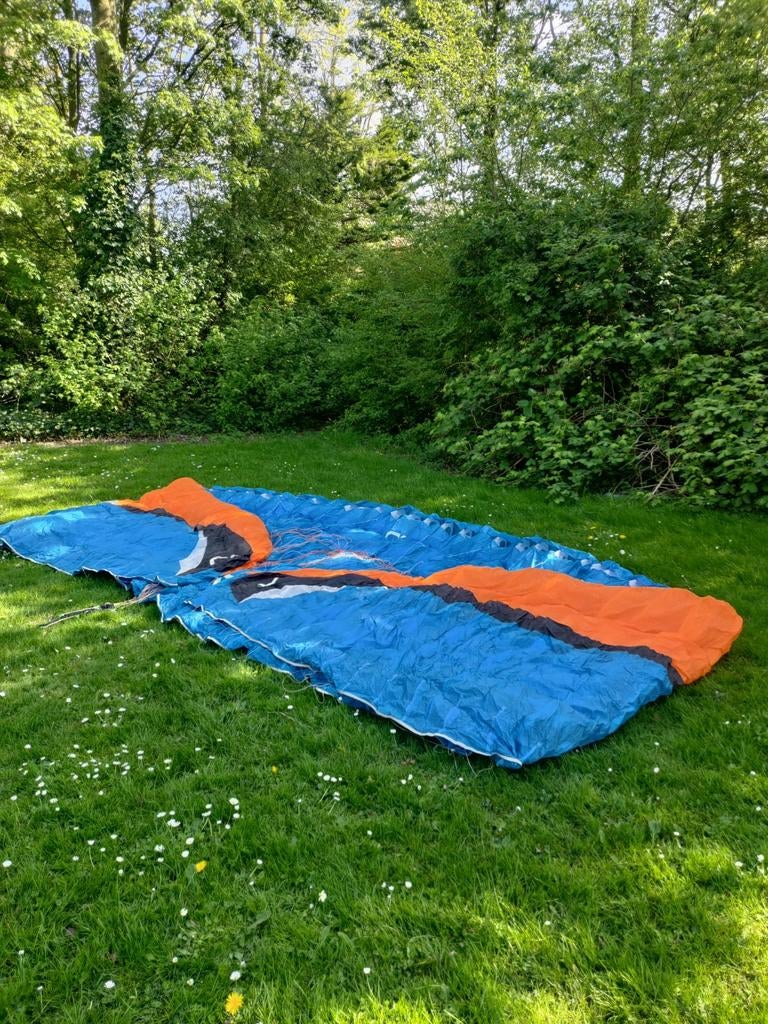 Niviuk Artik 4 scherm te koop, Sport en Fitness, Zweefvliegen en Paragliding, Ophalen of Verzenden, Zo goed als nieuw, Scherm