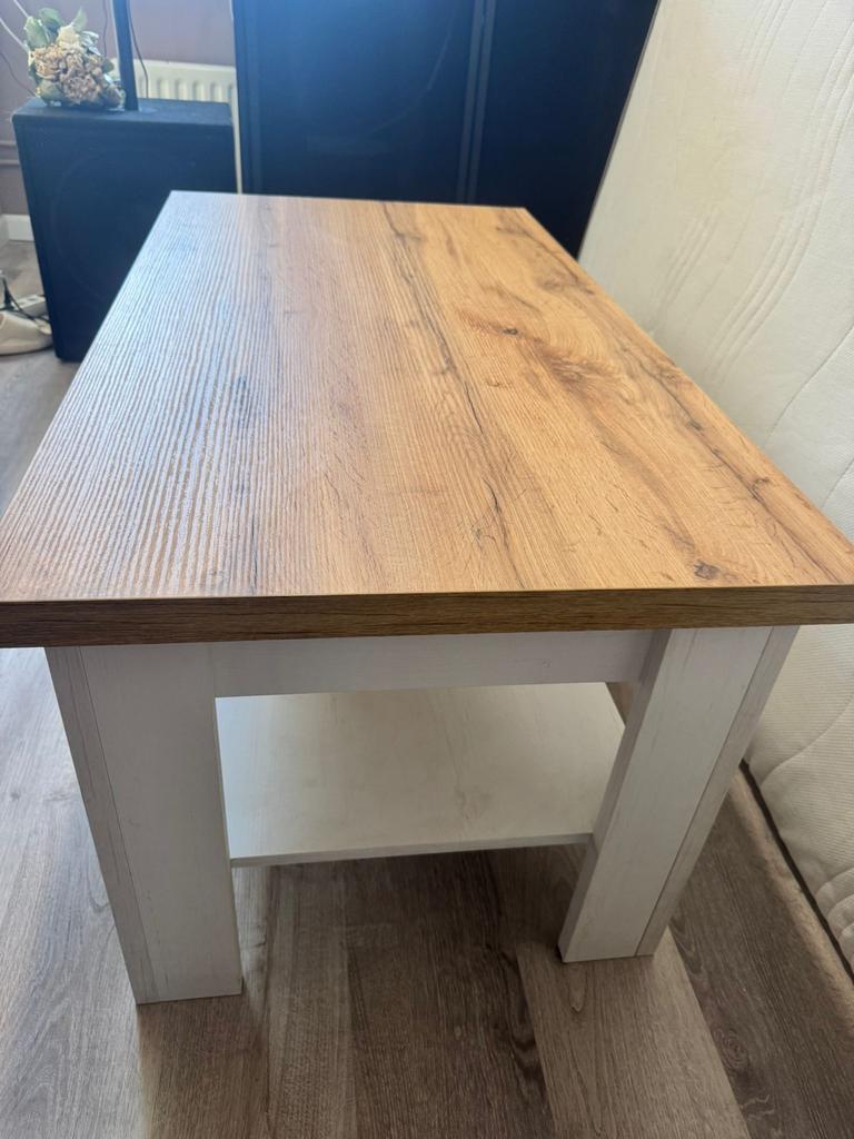 Salontafel met houtlook blad en wit onderstel, Gebruikt, 100 tot 150 cm, Minder dan 50 cm, Rechthoekig