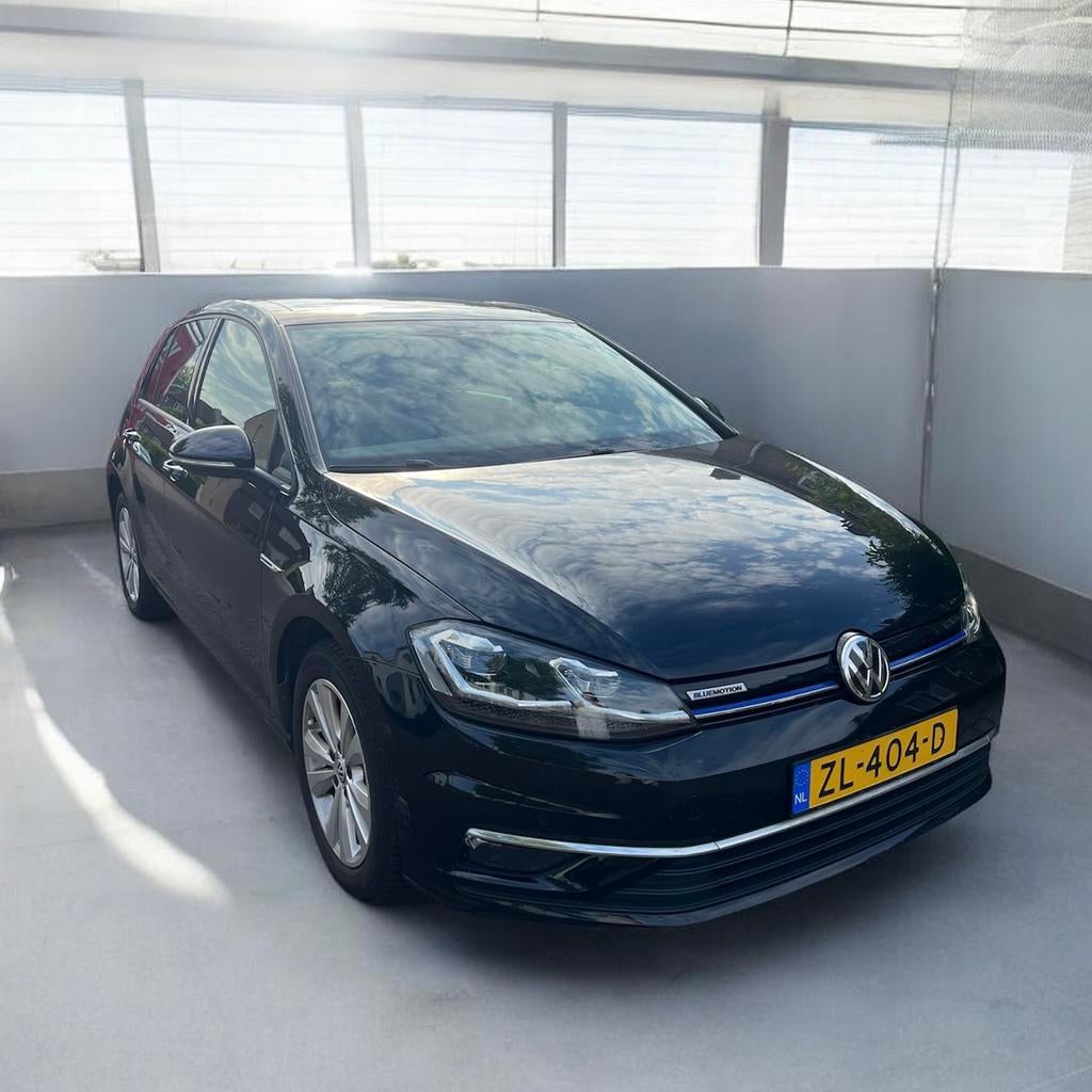 Volkswagen Golf 1.5 TGI 130pk 2019 Pano Automaat Zuinig, Auto's, Volkswagen, 1498 cc, 680 kg, 4 cilinders, Overige brandstoffen
