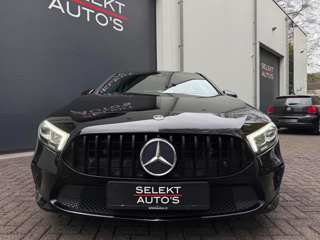 Mercedes-Benz A-KLASSE 200 Premium Automaat 163 Pk Cruise/Cl, Gebruikt, Leder en Stof, Bedrijf, 1600 kg