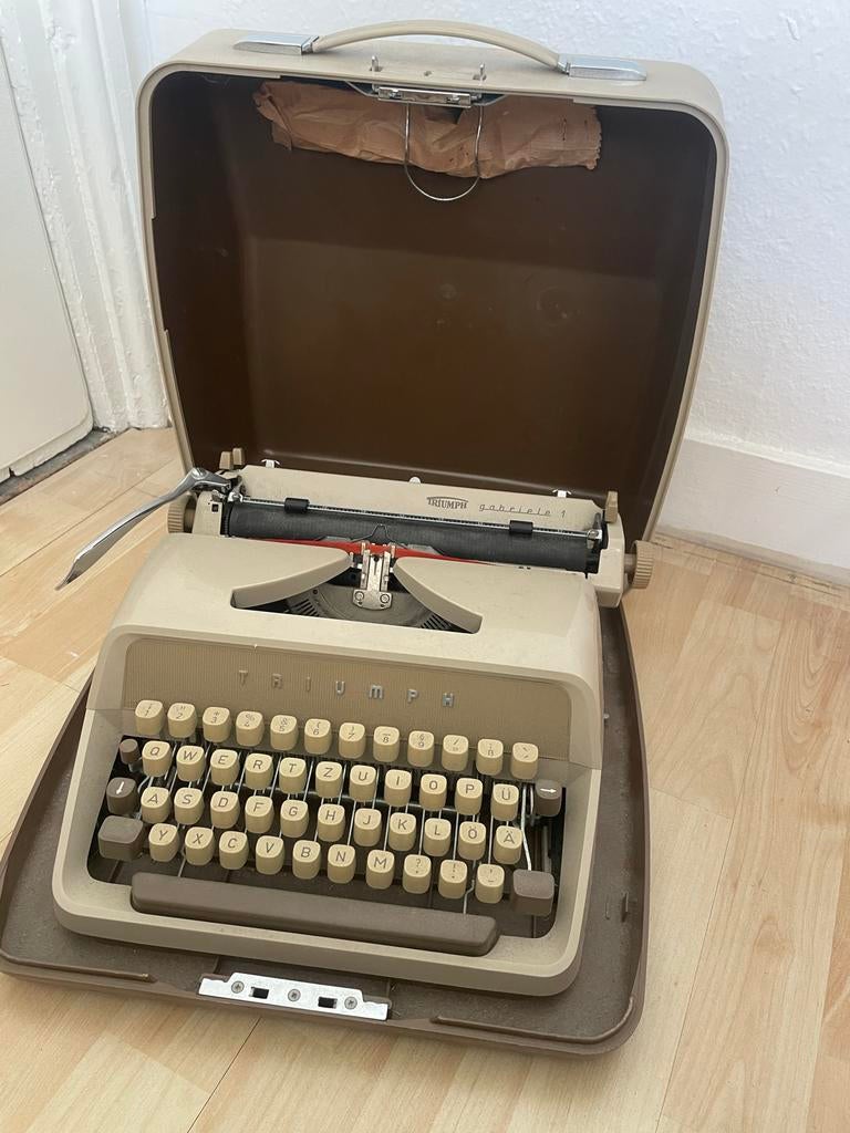 Typemachine triumph, Diversen, Typemachines, Ophalen