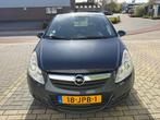 Opel Corsa 1.0-12V Selection Compact compleet en klaar voor, Auto's, Voorwielaandrijving, 60 pk, Origineel Nederlands, Handgeschakeld