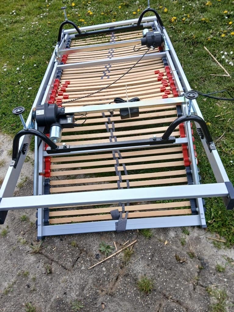 elektrisch verstelbare lattenbodems 2 stuks, Huis en Inrichting, Ophalen, Gebruikt, 90 cm, Eenpersoons