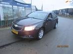 Chevrolet Cruze 1.8 LS, AIRCO, LEER, Auto's, Voorwielaandrijving, Euro 5, 15 km/l, Gebruikt