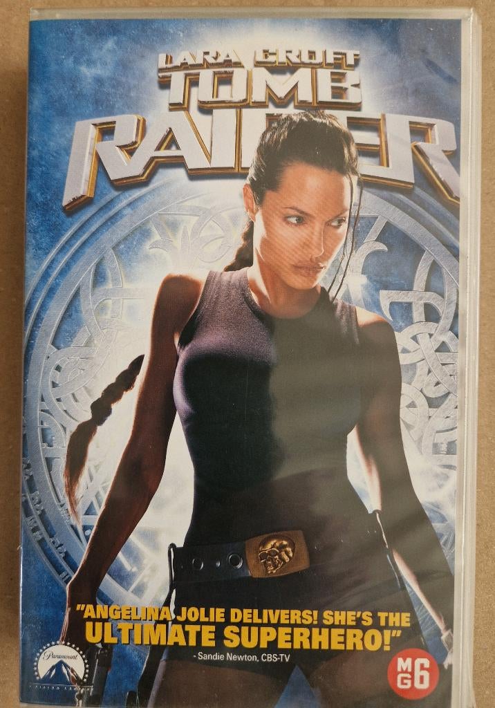 Lara Croft: Tomb Raider 2001 VHS, Vanaf 6 jaar, Ophalen of Verzenden, Zo goed als nieuw, Actie en Avontuur