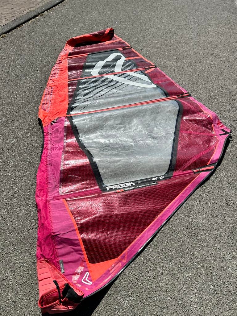 Severne FREEK 4.0 freestyle windsurfzeil, Ophalen, Gebruikt, Zeil, Minder dan 5 m²